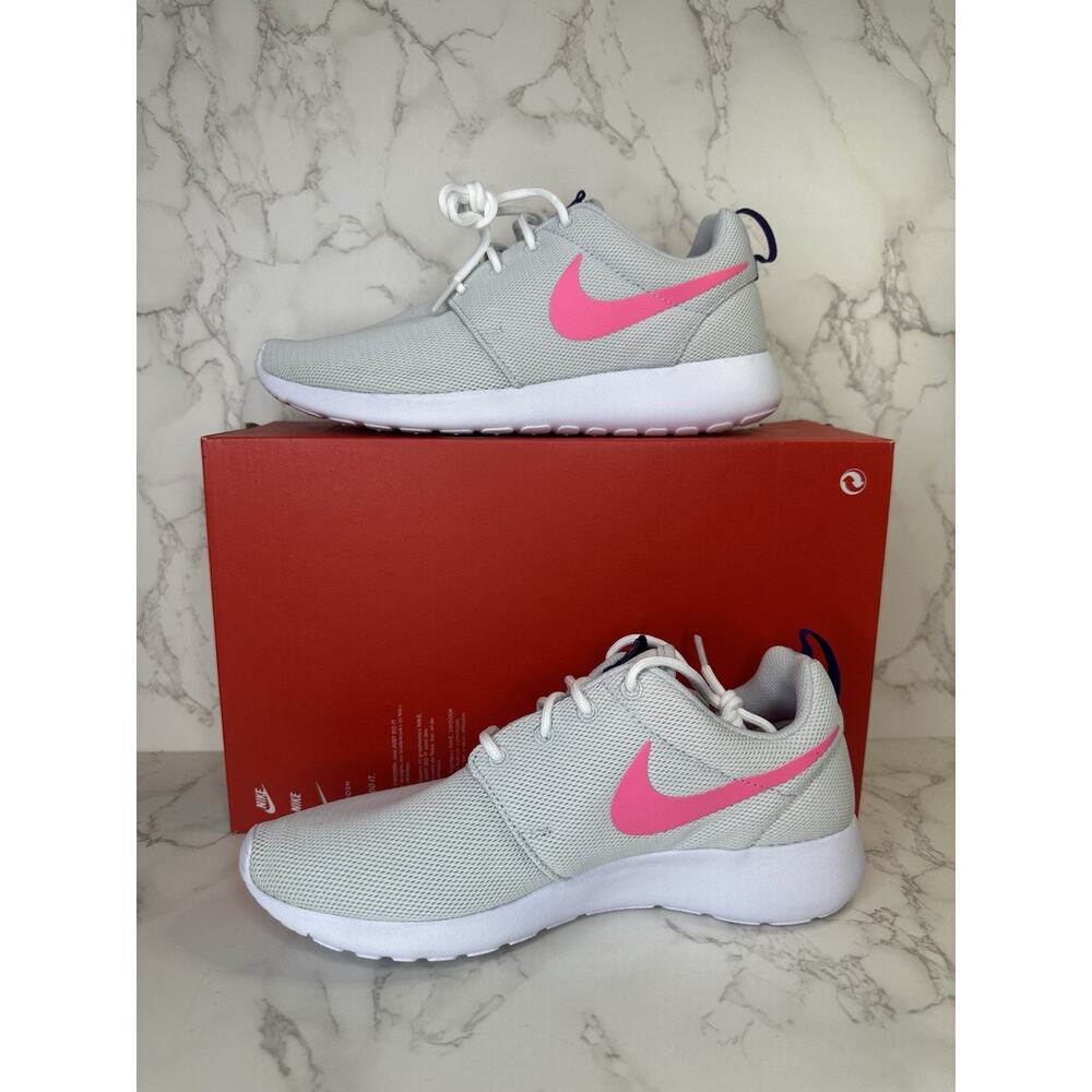 Nike Womens Roshe One Size 8.5 Pure Platinum Laser Pink Running 844994 007